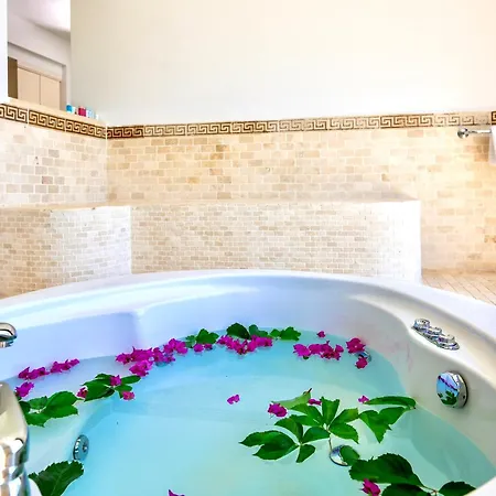 Tropical Suits Otel Ölüdeniz